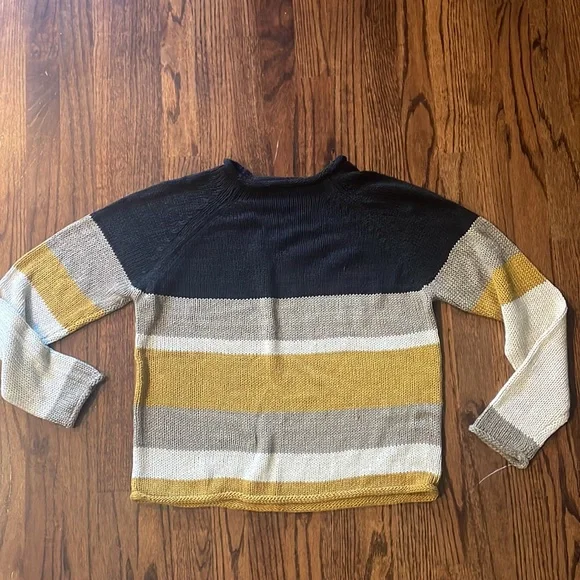 RDI sweater size small - Picture 2 of 5